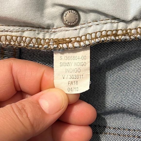 Banana Republic Premium Denim Skinny Indigo Women's 26 Raw Hem Stretch Low Rise - Picture 8 of 12